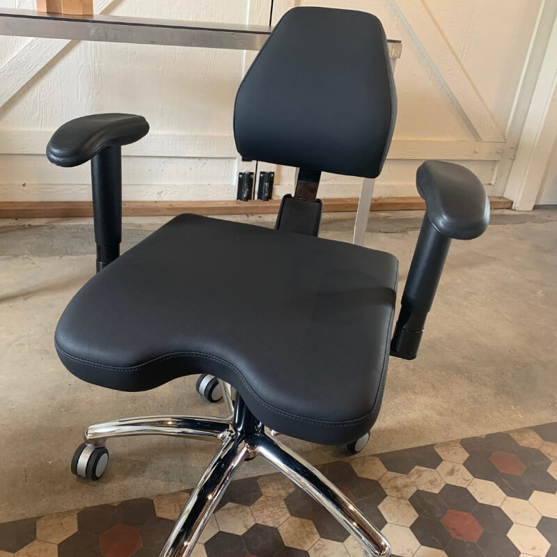 http://www.greencleandesigns.com/wp-content/uploads/2019/07/best-office-chair-for-lower-pain-greencleandesigns.com_.jpg